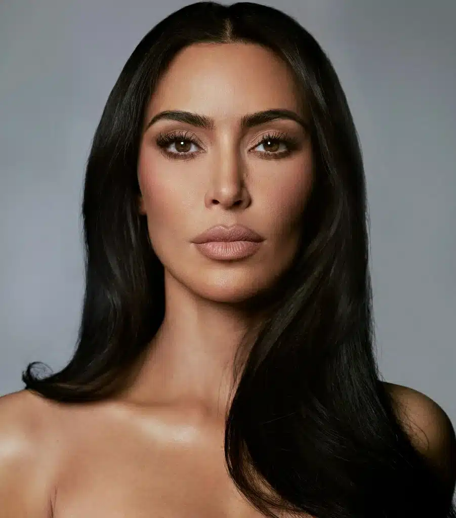 Kim Kardashian Biography, Age, Height, Net Worth, Hot Pictures, & Body Measurement 